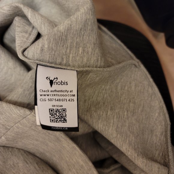 Nobis Aurora Women's Pullover - Picture 9 of 10